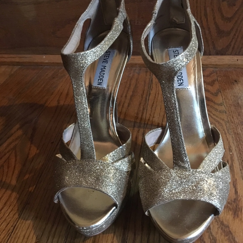 Steve Madden next level GOLD✨glam 4’ high heels✨